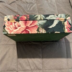 JCPenney Green Velvet Box